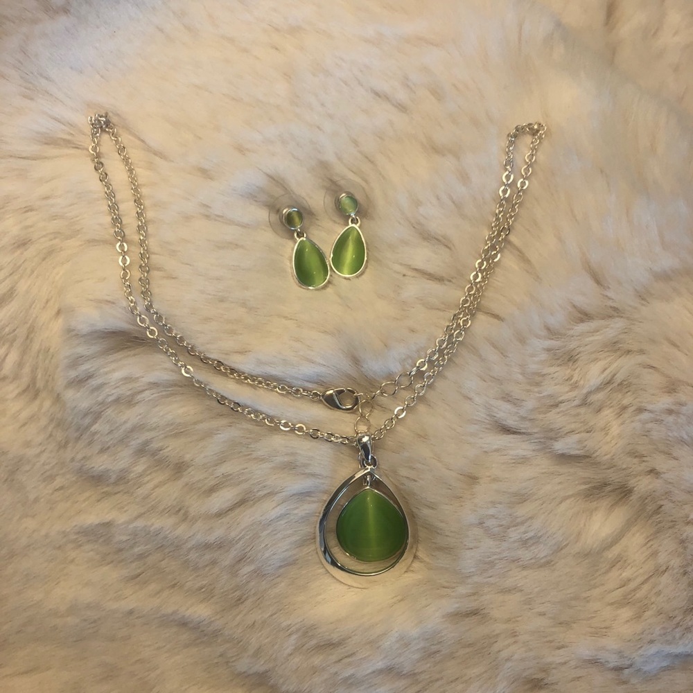 Matching Silver and Green Tiger Eye Set